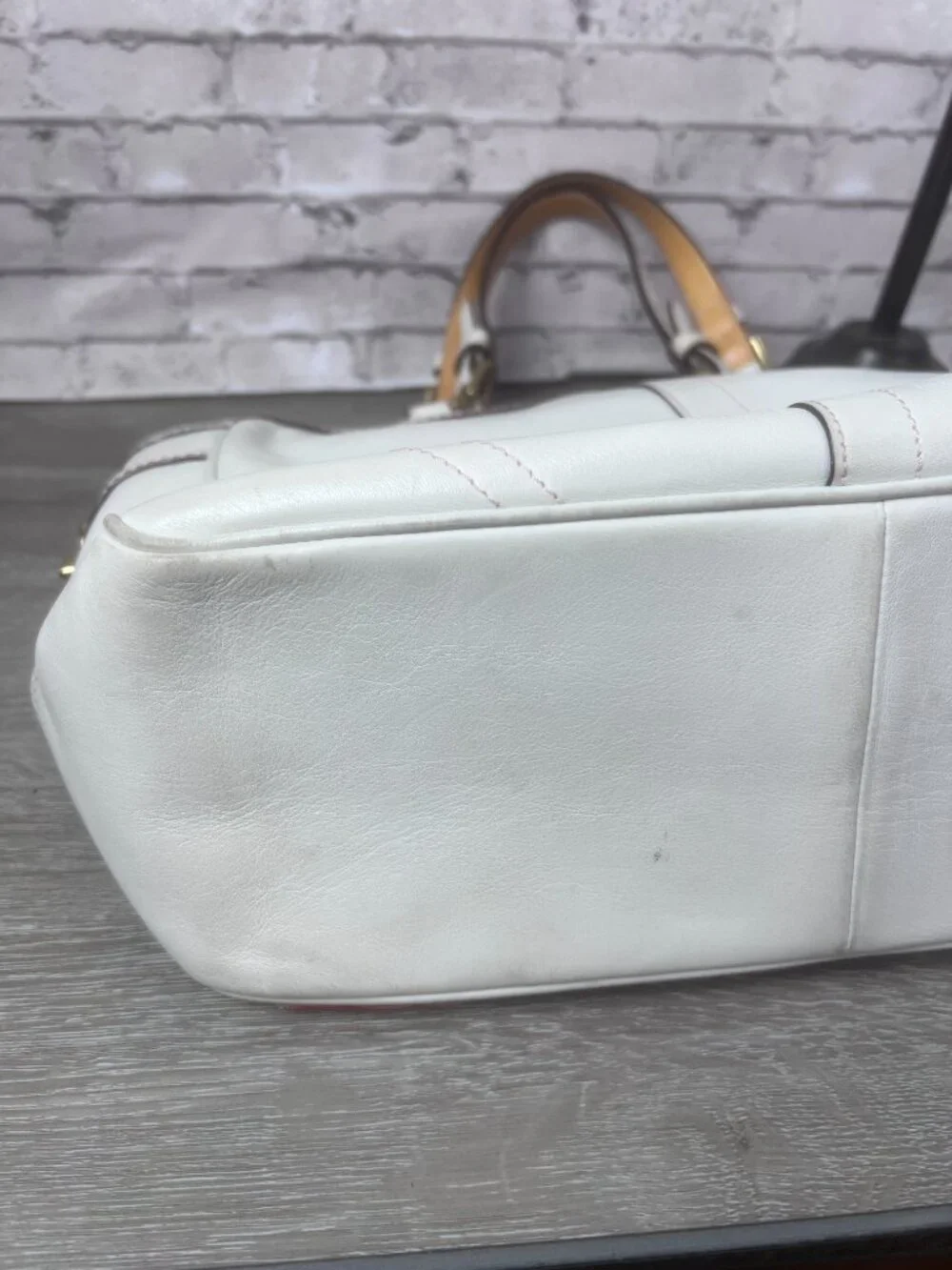 Limited Edition Coach Poppy for Peace 9244 Gallery  Tote Off White Leather
